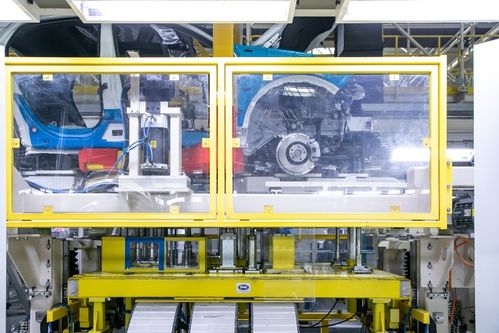 探索領(lǐng)克全球工廠 看得見的品質(zhì)，看不見的極致